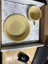 Load image into Gallery viewer, Fiesta 4pc Place Setting Ivory
