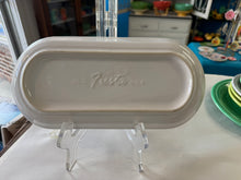 Load image into Gallery viewer, Fiesta Capitol Market WV Bread Tray
