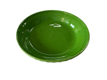 Load image into Gallery viewer, Fiesta Deep Dish Pie Baker Medium 8&quot; Shamrock
