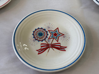 Fiesta Americana Fan, Star, & Bow Classic Rim 9 Inch Luncheon Plate