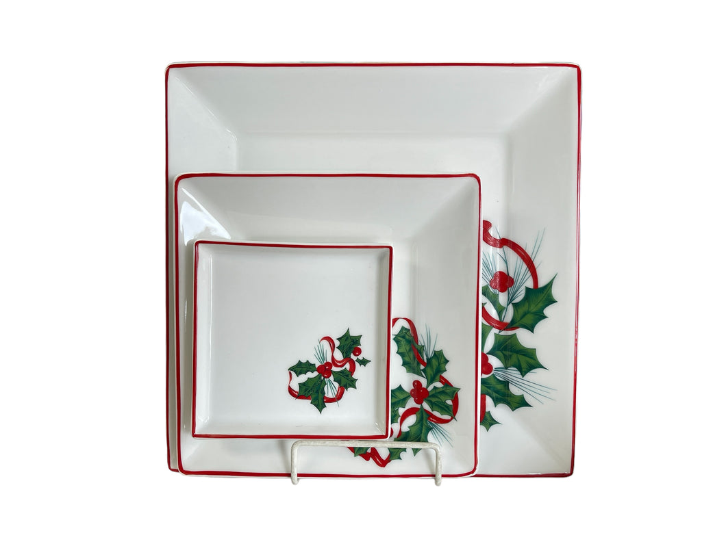 Fiesta Homer Laughlin Pristine Holly & Ribbon Square Salary 2003  Plates Set of 3