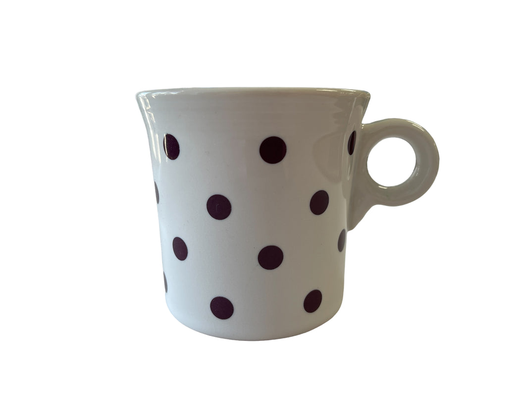 Fiesta HLCCA Exclusive White w/Mulberry Dots Mugs
