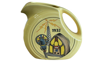 FIESTA HLCCA 1932 JUICE DISC PITCHER. GOLDEN AGE OF RADIO YELLOW RARE