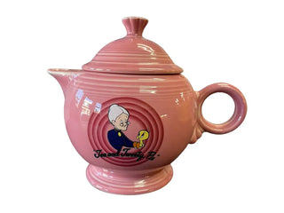 Fiesta Lrg Teapot Granny & Tweety Looney Tunes Warner Bros Rose Double Sided Decal Fiesta