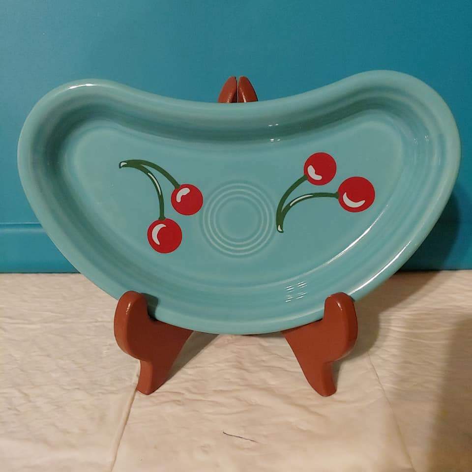 Fiesta HLCCA Exclusive, Crescent Tray Turquoise Cherries