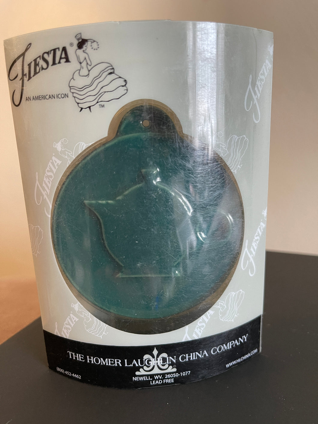 Fiesta Evergreen Embossed Teapot Ornament HLCCA 2009 Limited Edition Fiestaware