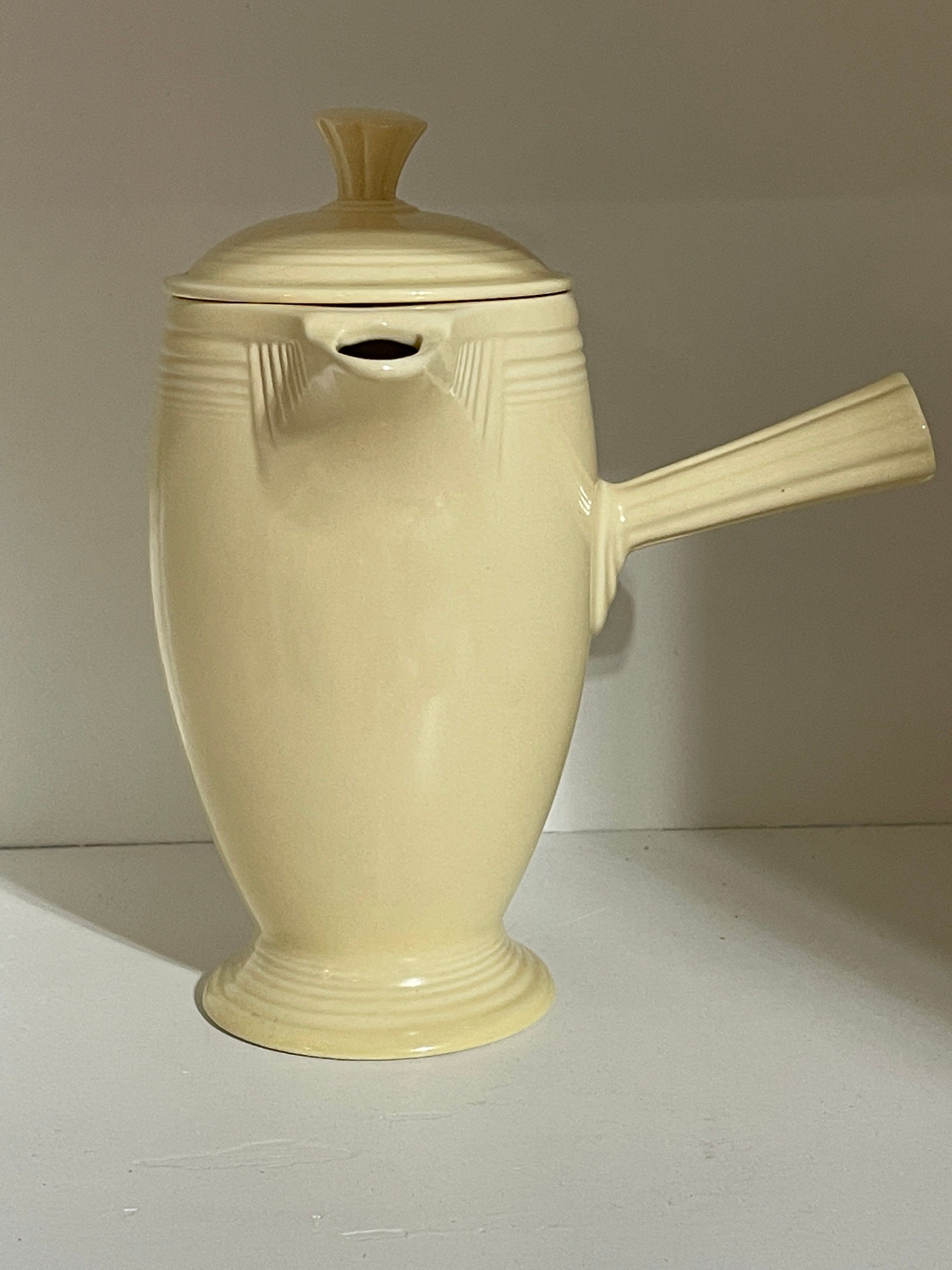 Vintage Fiesta top Ivory coffee pot with lid