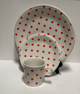 Fiestaware, HLCCA exclusive, 3 pc Place Setting, Fiesta, Poppy Dots