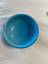 Load image into Gallery viewer, Hall U.S.A 178 Pinch Bowl Peacock
