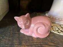 Load image into Gallery viewer, Maverick Animal. Cat. Dusty rose. China Specialties
